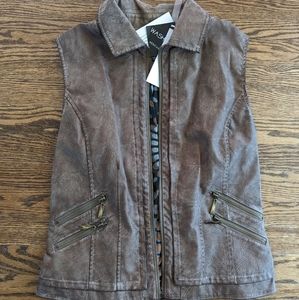 NWT MontanaCo vest